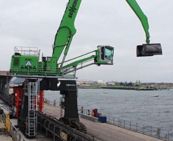 máquinas manipuladoras para puertos