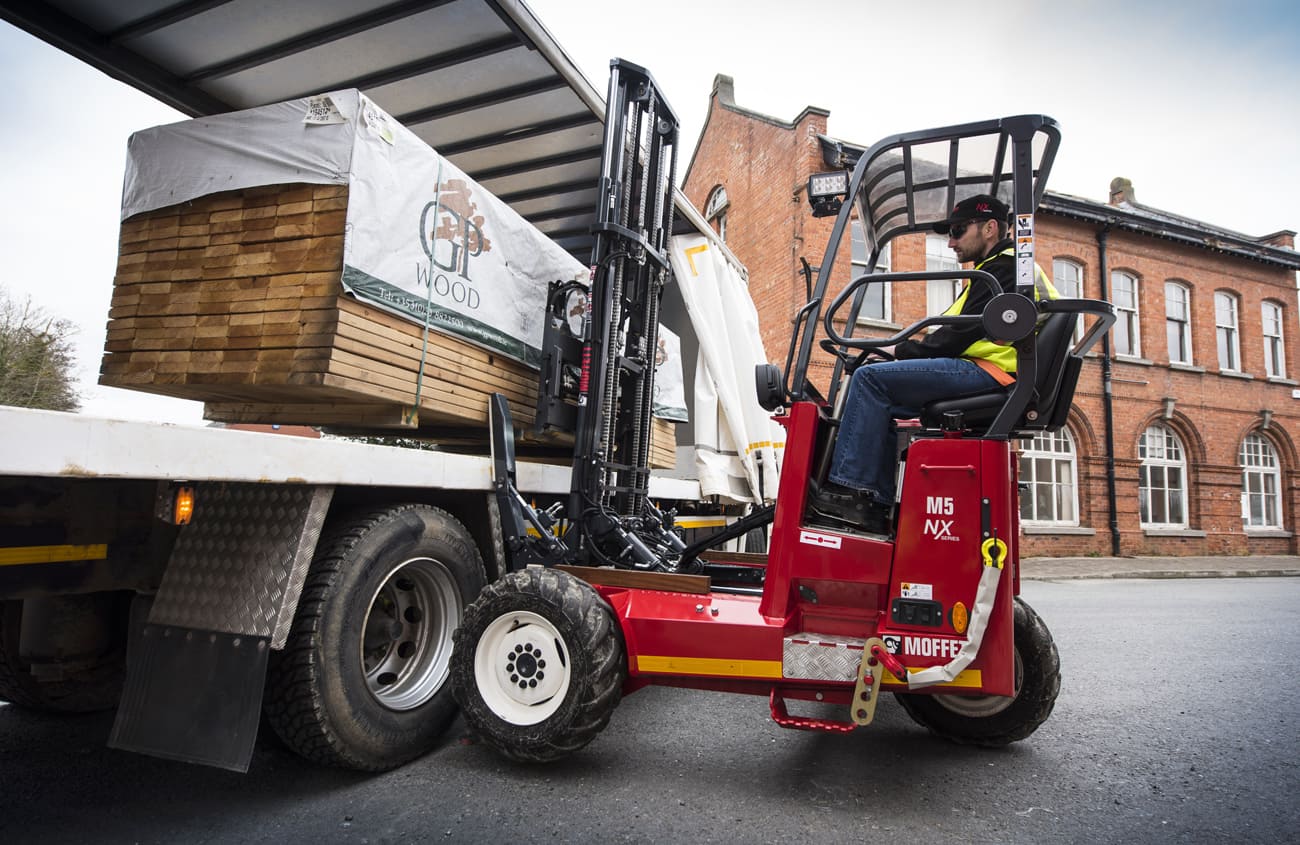 Carretilla elevadora MOFFETT M5 NX