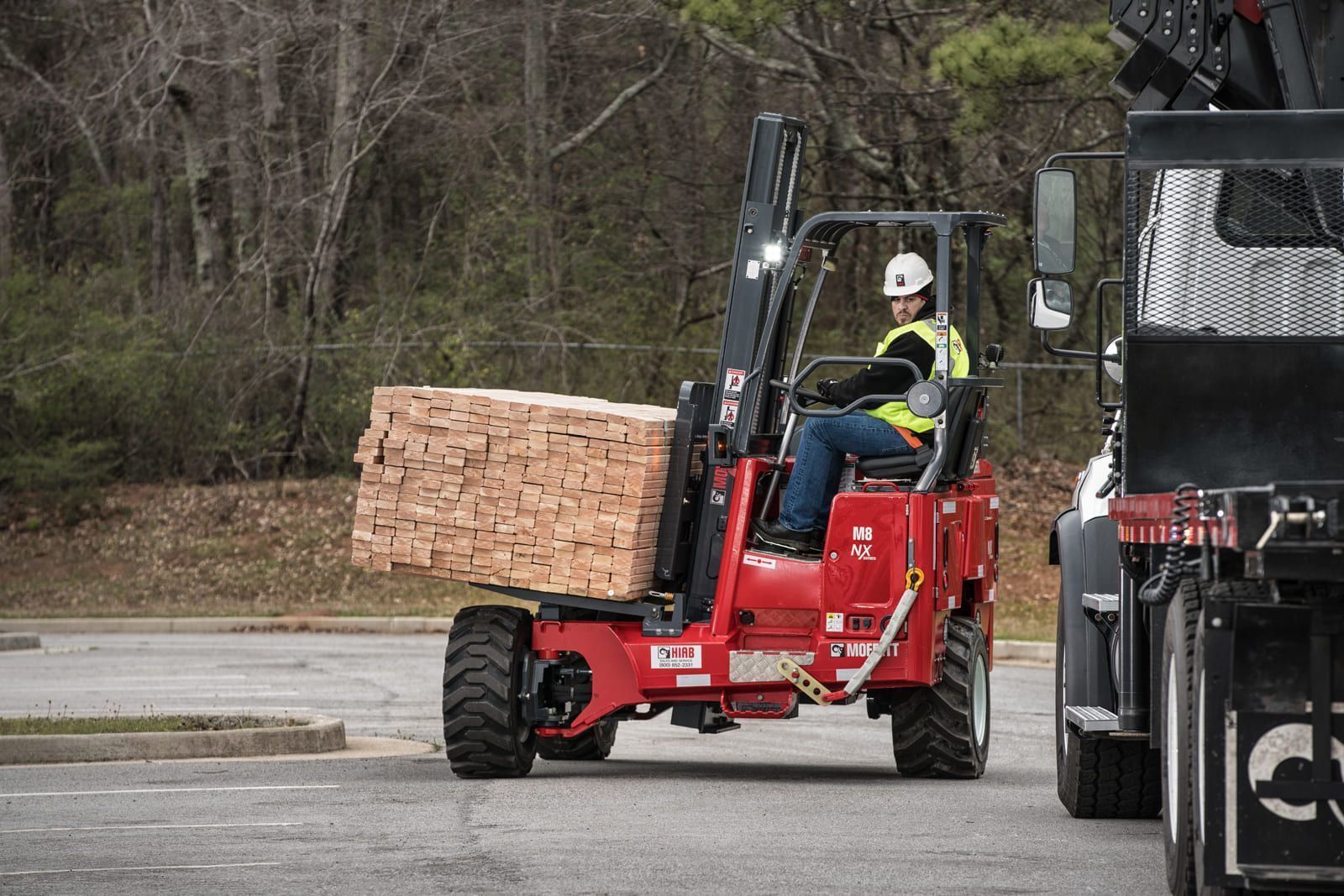 Carretilla elevadora MOFFETT M8NX