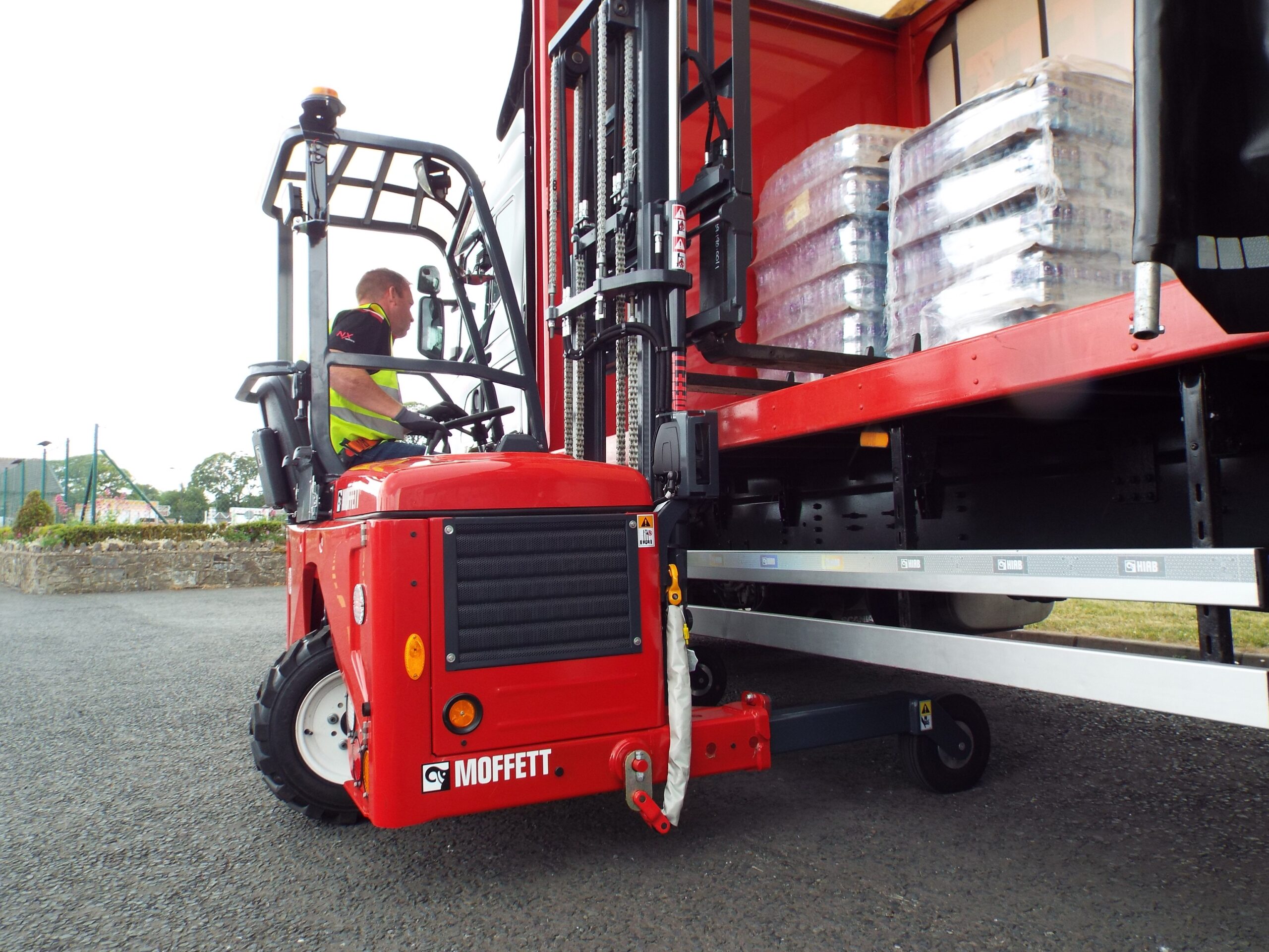 Carretillas elevadoras MOFFET M2: la solución ideal para distribución urbana